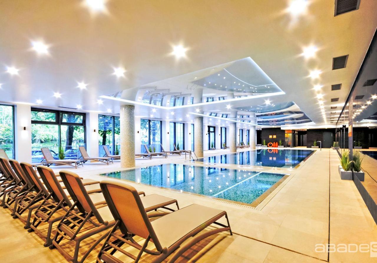 Apartament Z Wellness Nadmorskie Tarasy Kołobrzeg Exteriör bild